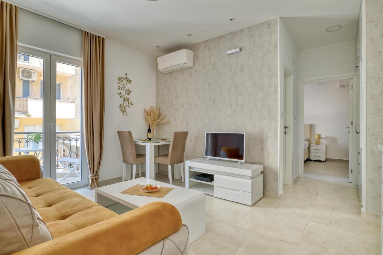 The Golden Luxury Apartments コトル エクステリア 写真