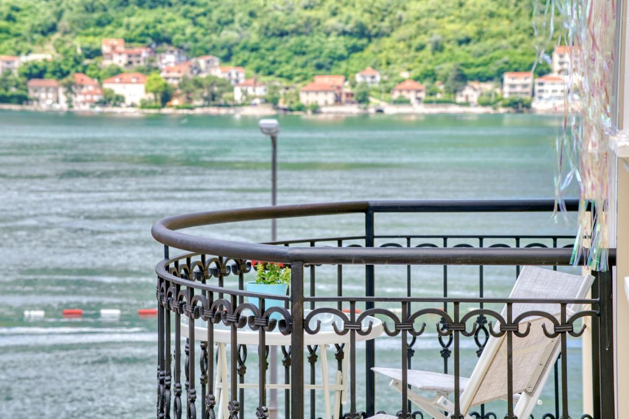 The Golden Luxury Apartments コトル エクステリア 写真